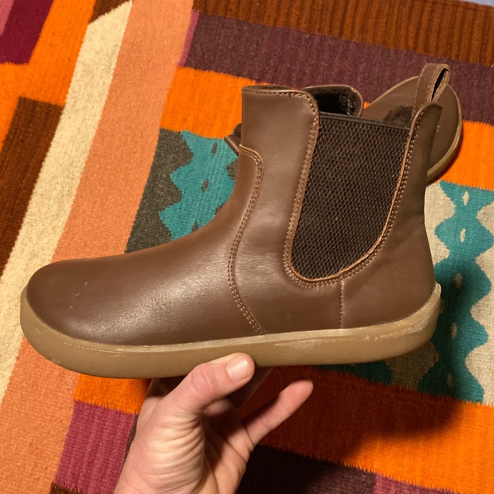 Be Lenka Barefoot Chelsea boots--brand new